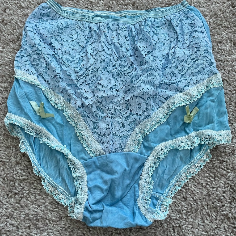 VINTAGE Elegant Lace Women's Panties 1970s XL/XXL